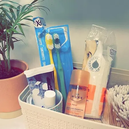 Charming House With Parking *