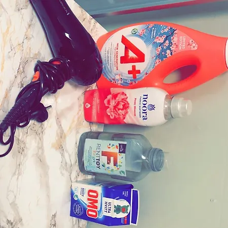 Charming House With Parking Apartment