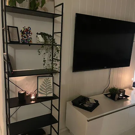 Charming House With Parking Appartamento *